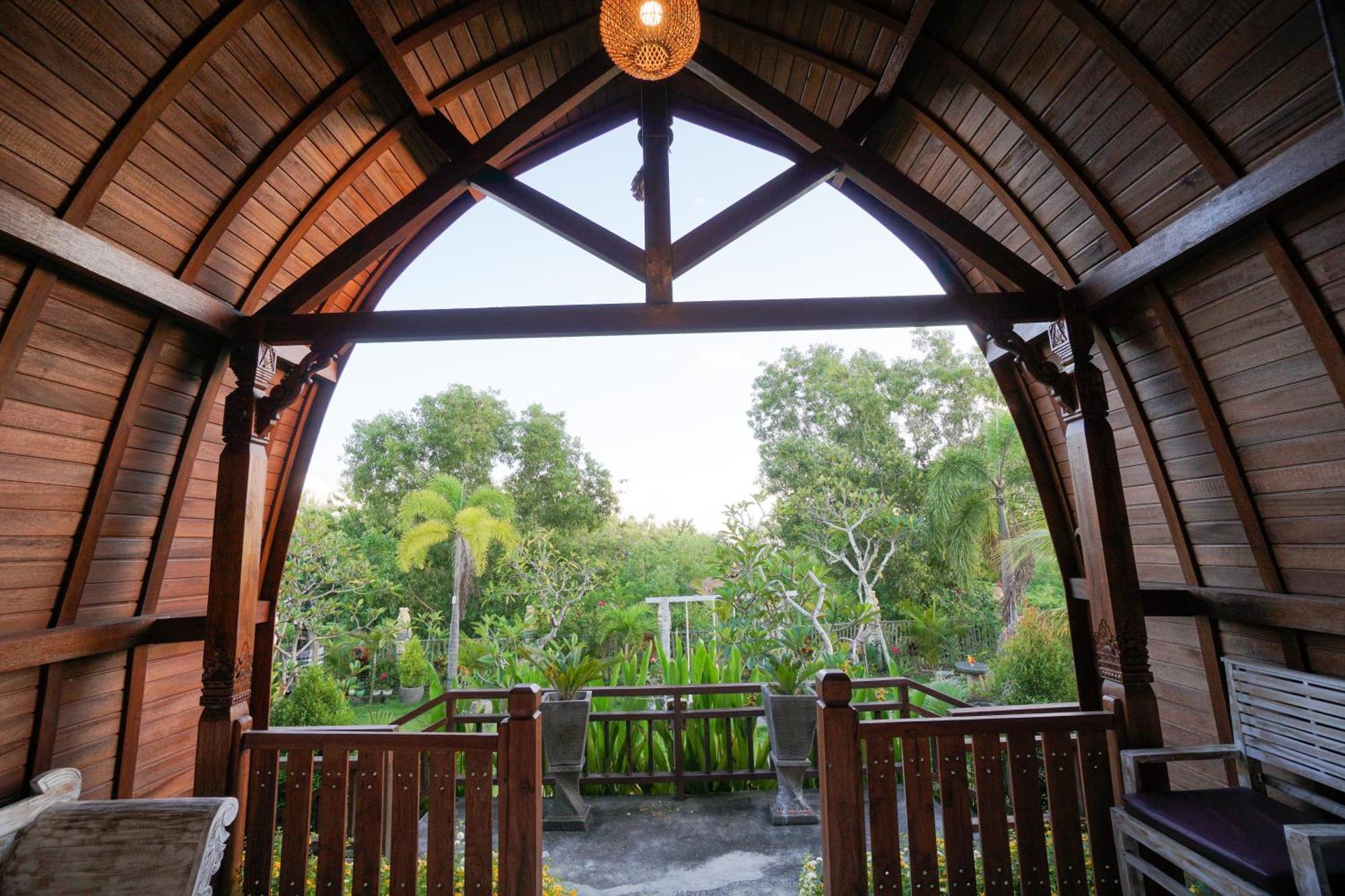 Innora Jungle Resort And Spa Batununggul Extérieur photo